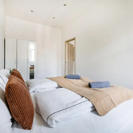 Casadeco Apt-stunning New York Cafe View Lägenhet