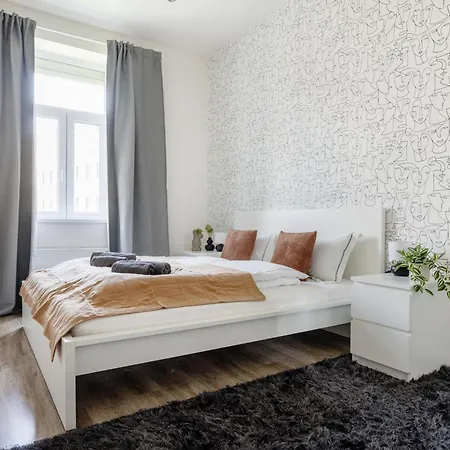 Casadeco Apt-stunning New York Cafe View * Budapest