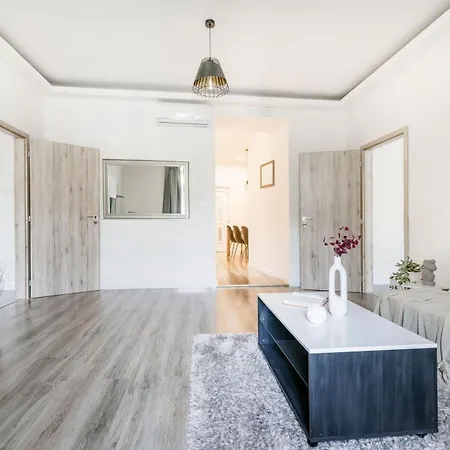 Lägenhet Casadeco Apt-stunning New York Cafe View Budapest