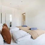 Casadeco Apt-stunning New York Cafe View Apartman